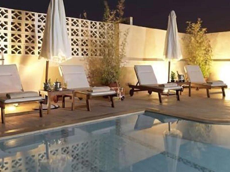 Le Patio Boutique Hotel Beirut Downtown Exteriör bild