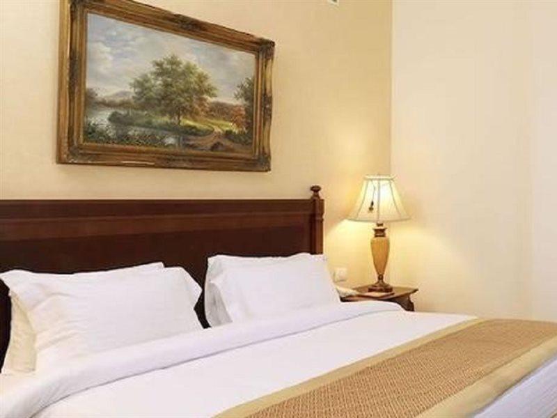 Le Patio Boutique Hotel Beirut Downtown Exteriör bild