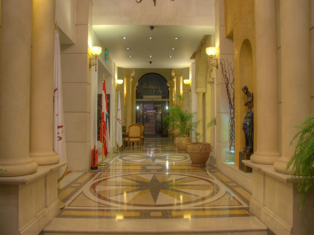 Le Patio Boutique Hotel Beirut Downtown Exteriör bild