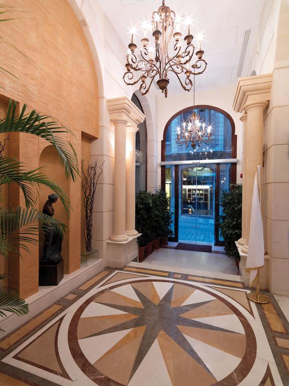 Le Patio Boutique Hotel Beirut Downtown Exteriör bild