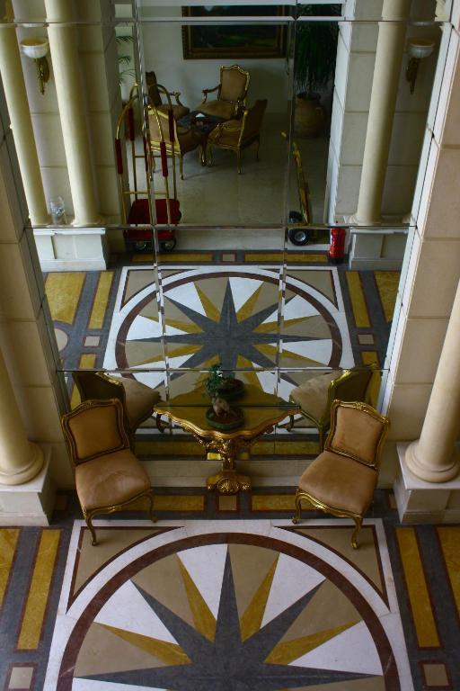 Le Patio Boutique Hotel Beirut Downtown Exteriör bild