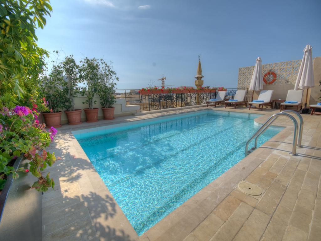 Le Patio Boutique Hotel Beirut Downtown Exteriör bild