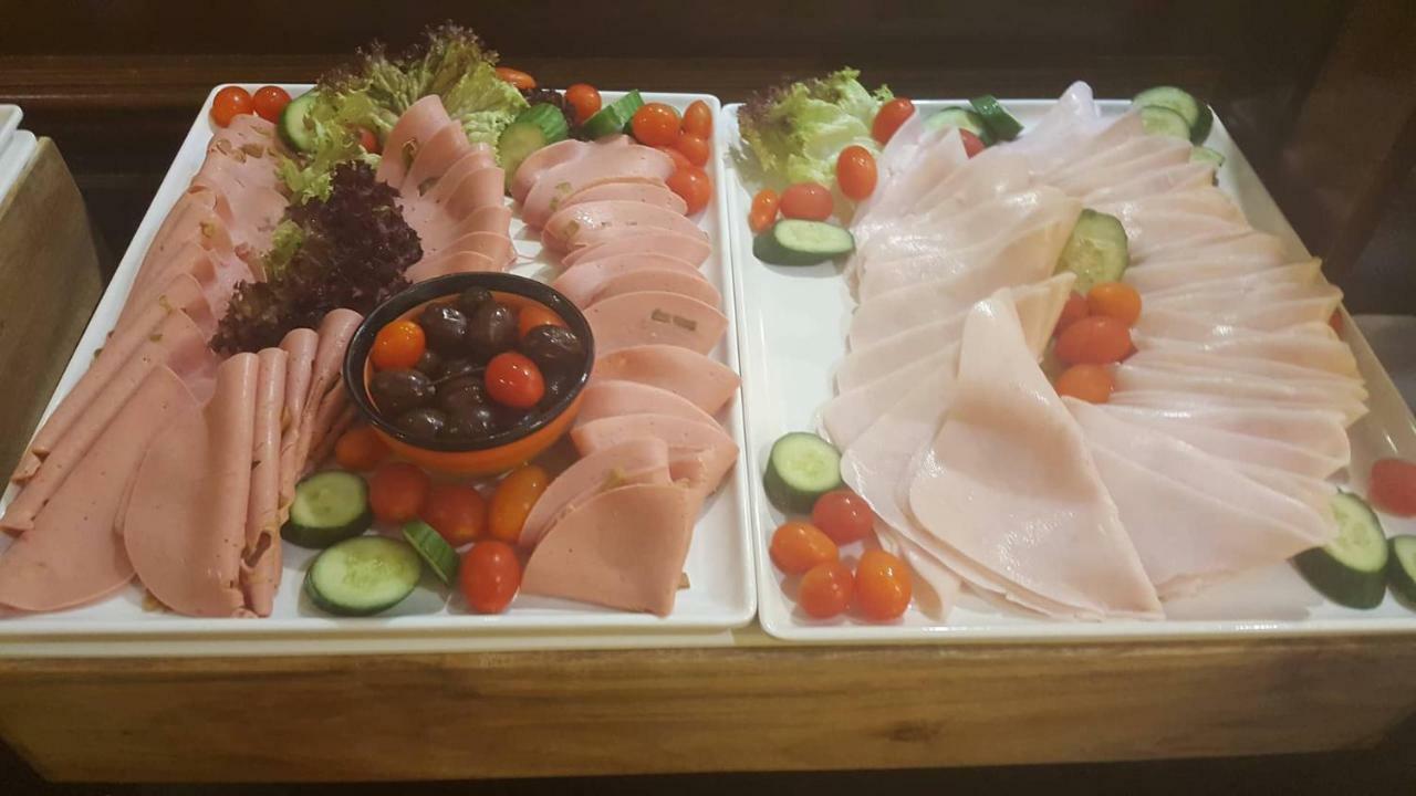 Le Patio Boutique Hotel Beirut Downtown Exteriör bild